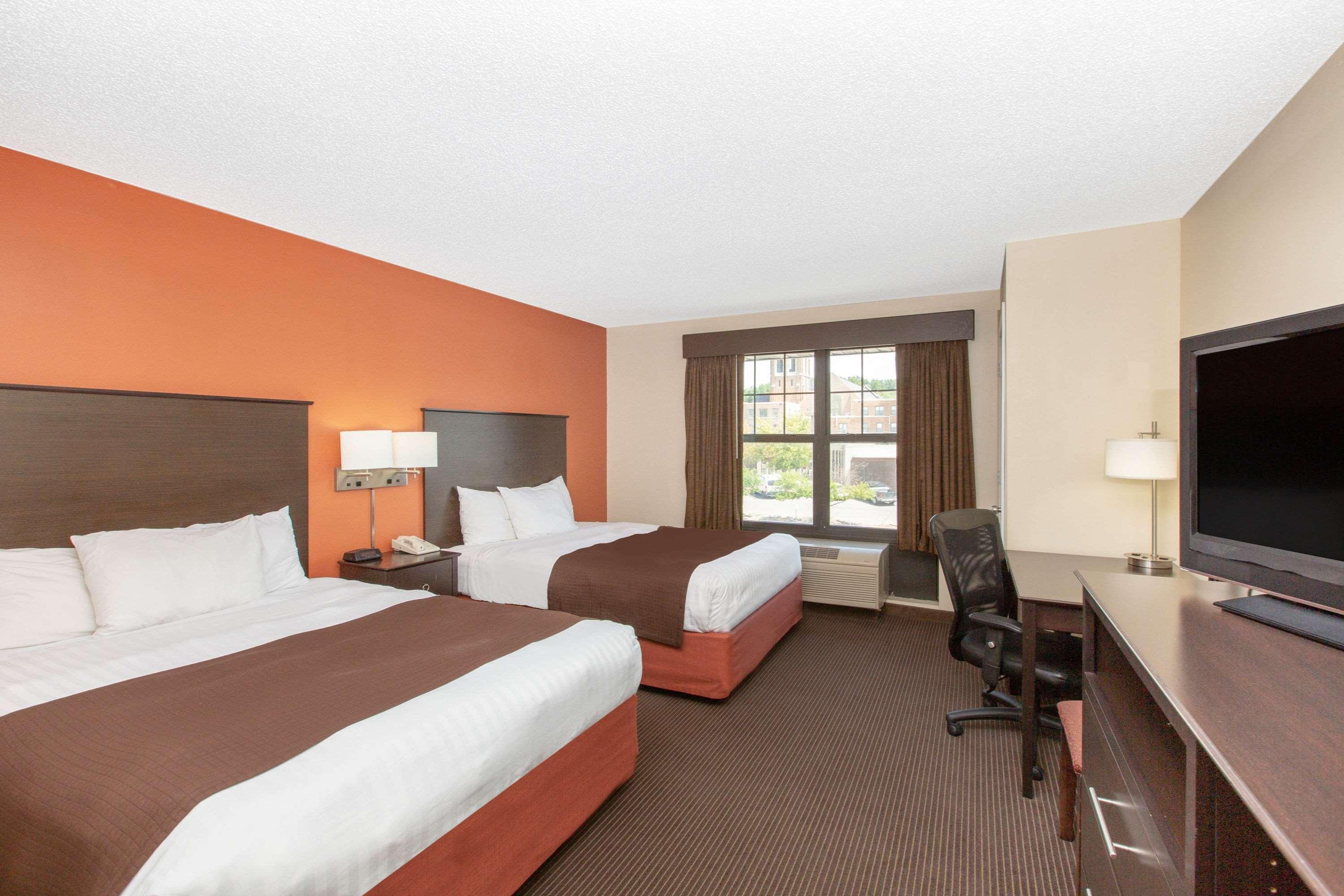 Americinn By Wyndham Ottumwa Eksteriør bilde
